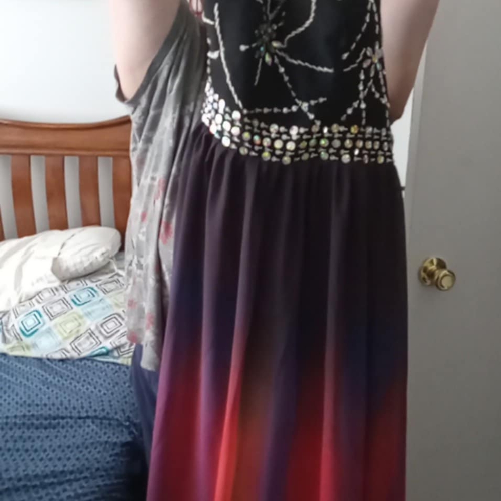 Beautiful Prom Dress - Picture 5 of 7